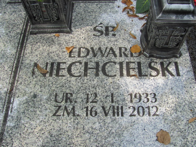 Edward Niechcielski 1933 Bolków - Grobonet - Wyszukiwarka osób pochowanych