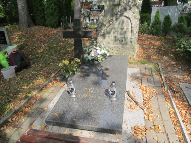 Grób Marianna Kamiński